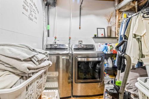 295 Coventry Road Ne, Calgary, AB - Indoor Photo Showing Laundry Room
