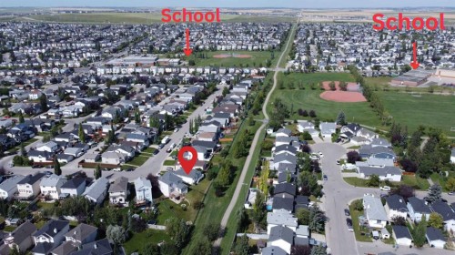 295 Coventry Road Ne, Calgary, AB - Outdoor With View