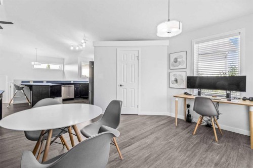 295 Coventry Road Ne, Calgary, AB - Indoor Photo Showing Office