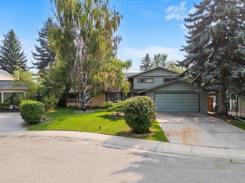 427 Willow Grove Crescent Se, Calgary, AB - Outdoor