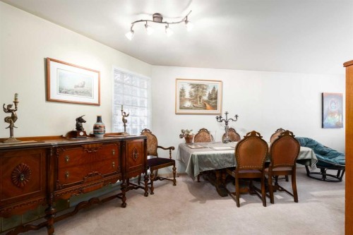 2219 Westmount Road Nw, Calgary, AB - Indoor