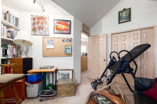 2219 Westmount Road Nw, Calgary, AB - Indoor