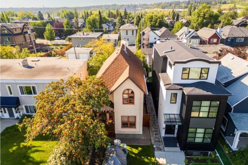 2219 Westmount Road Nw, Calgary, AB - Outdoor With Facade