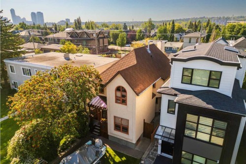 2219 Westmount Road Nw, Calgary, AB - Outdoor With View