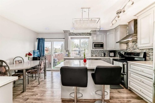 42 Taraglen Road Ne, Calgary, AB - Indoor