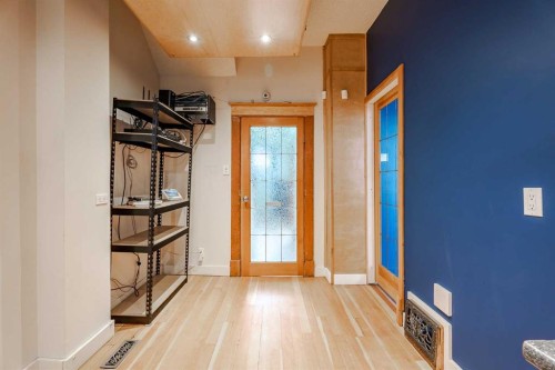 1732 11 Avenue Sw, Calgary, AB 