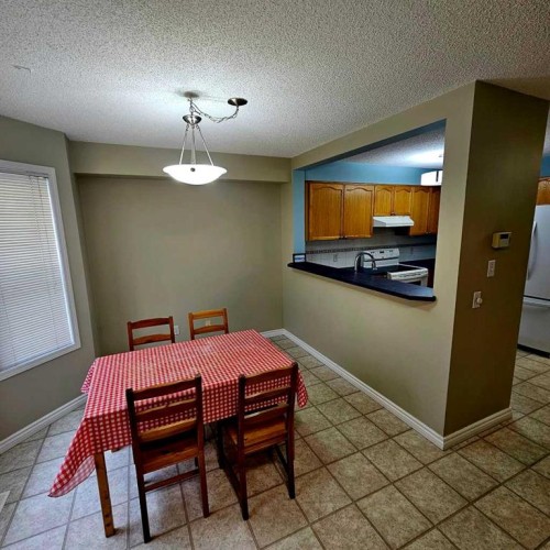 5 Country Village Landing Ne, Calgary, AB - Indoor