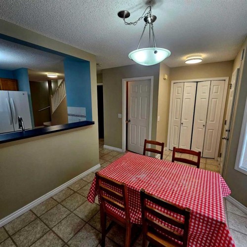 5 Country Village Landing Ne, Calgary, AB - Indoor