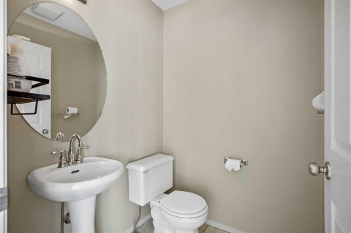 5 Country Village Landing Ne, Calgary, AB - Indoor Photo Showing Bathroom