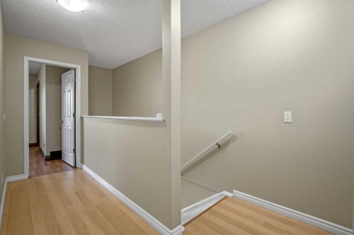 5 Country Village Landing Ne, Calgary, AB - Indoor Photo Showing Other Room