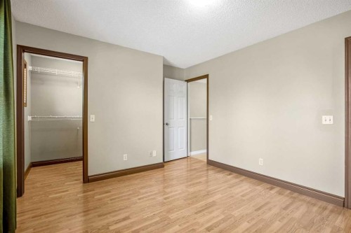 5 Country Village Landing Ne, Calgary, AB - Indoor Photo Showing Other Room