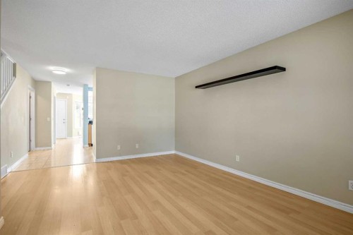 5 Country Village Landing Ne, Calgary, AB - Indoor Photo Showing Other Room