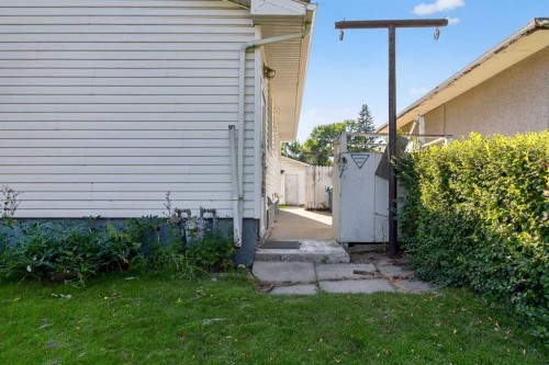3012 30 Avenue Se, Calgary, AB - Outdoor With Exterior