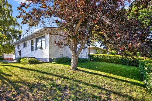 3012 30 Avenue Se, Calgary, AB - Outdoor