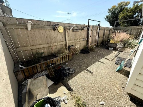 223 6 Street, Beiseker, AB 