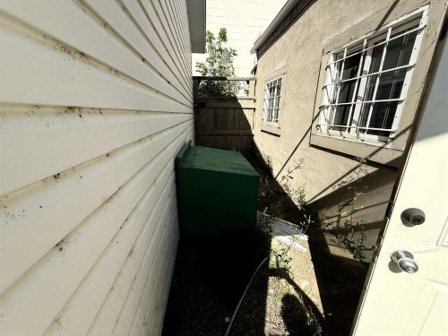 223 6 Street, Beiseker, AB 