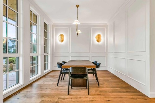 1222 8 Avenue Se, Calgary, AB - Indoor