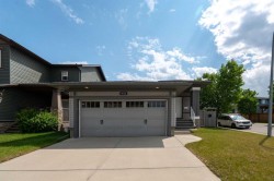 1402 Ravenscroft Avenue SE Airdrie, AB T4A 0L9