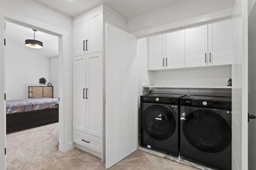 201 Wascana Crescent Se, Calgary, AB - Indoor Photo Showing Laundry Room
