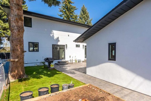 201 Wascana Crescent Se, Calgary, AB - Outdoor With Exterior