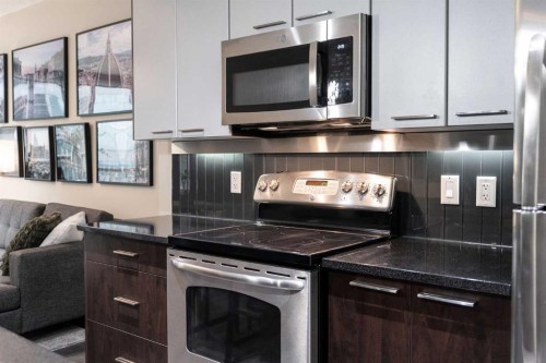 1503-220 12 Avenue Se, Calgary, AB - Indoor Photo Showing Kitchen
