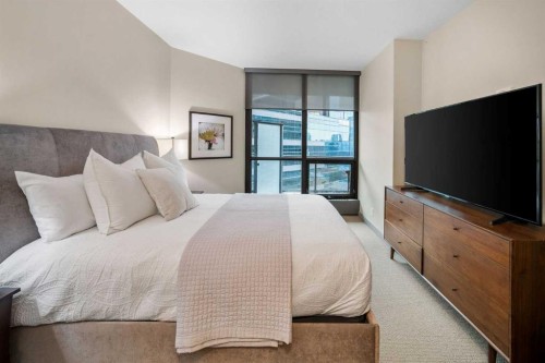 1503-220 12 Avenue Se, Calgary, AB - Indoor Photo Showing Bedroom