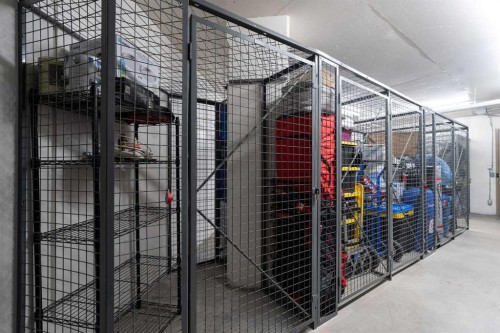 1503-220 12 Avenue Se, Calgary, AB - Indoor With Storage