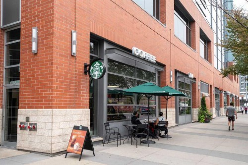 1503-220 12 Avenue Se, Calgary, AB - Outdoor With Exterior