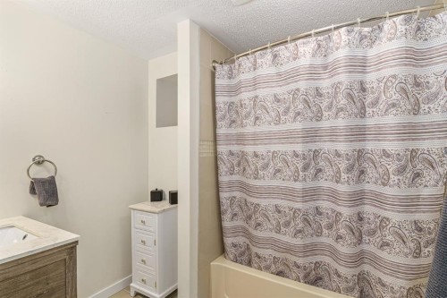 127-3223 83 Street Nw, Calgary, AB 