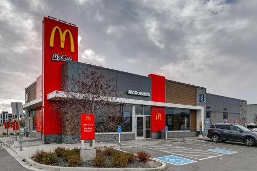 14 Belvedere Terrace Se, Calgary, AB - Outdoor