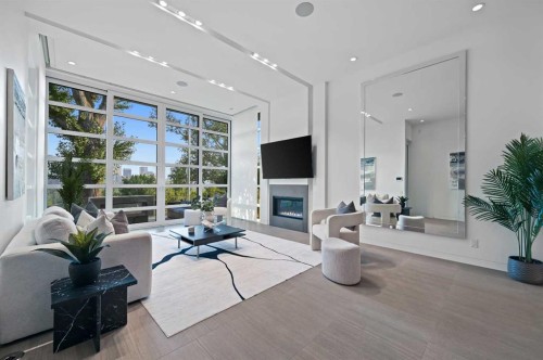 530 Crescent Road Nw, Calgary, AB - Indoor With Fireplace