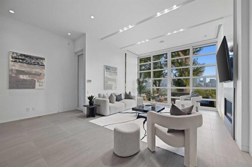 530 Crescent Road Nw, Calgary, AB - Indoor