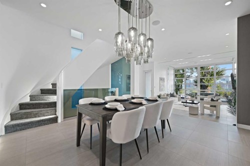 530 Crescent Road Nw, Calgary, AB - Indoor Photo Showing Dining Room