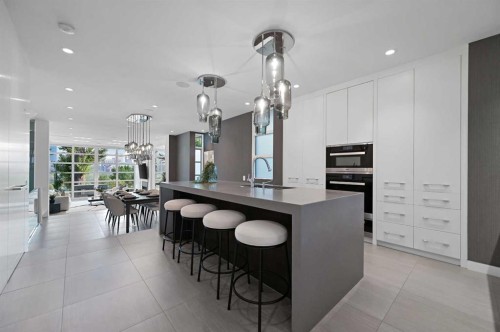 530 Crescent Road Nw, Calgary, AB - Indoor