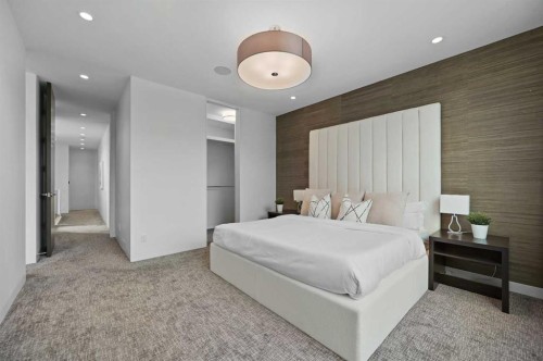 530 Crescent Road Nw, Calgary, AB - Indoor Photo Showing Bedroom