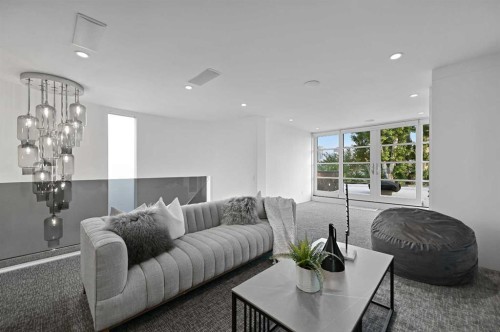 530 Crescent Road Nw, Calgary, AB - Indoor