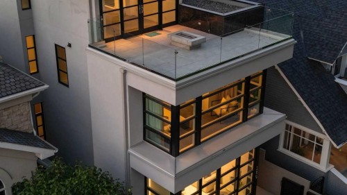 530 Crescent Road Nw, Calgary, AB - Indoor Photo Showing Other Room