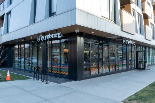 2231 2 Avenue Nw, Calgary, AB - Outdoor