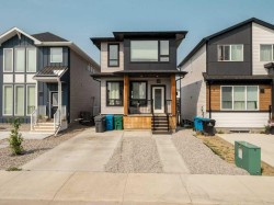 1143 Coalbrook Place WEST Lethbridge, AB T1J 5W7