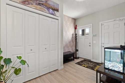 32 Cornerbrook Common Ne, Calgary, AB - Indoor