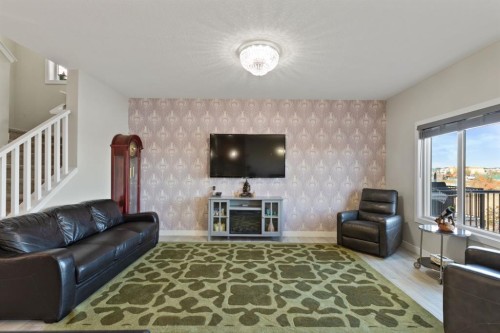 32 Cornerbrook Common Ne, Calgary, AB - Indoor Photo Showing Living Room
