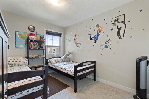 32 Cornerbrook Common Ne, Calgary, AB - Indoor Photo Showing Bedroom