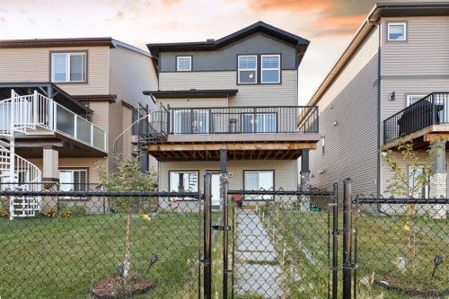 32 Cornerbrook Common Ne, Calgary, AB - Outdoor