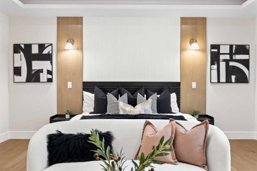 1220 Varsity Estates Road Nw, Calgary, AB - Indoor Photo Showing Bedroom