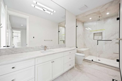 1220 Varsity Estates Road Nw, Calgary, AB - Indoor Photo Showing Bathroom