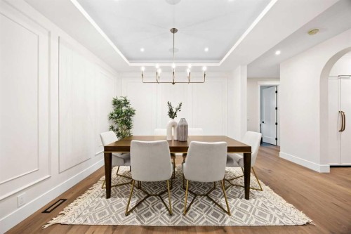 1220 Varsity Estates Road Nw, Calgary, AB - Indoor Photo Showing Dining Room
