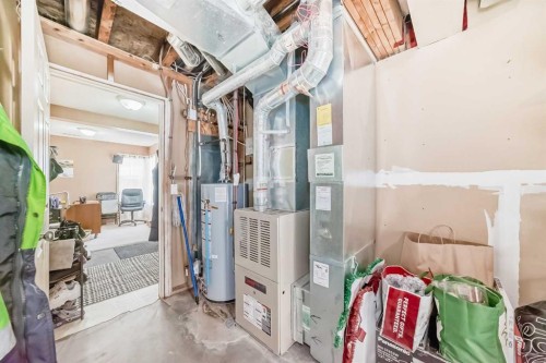 28-200 Hidden Hills Terrace Nw, Calgary, AB - Indoor Photo Showing Basement