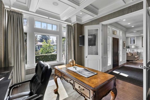 420 49 Avenue Sw, Calgary, AB - Indoor