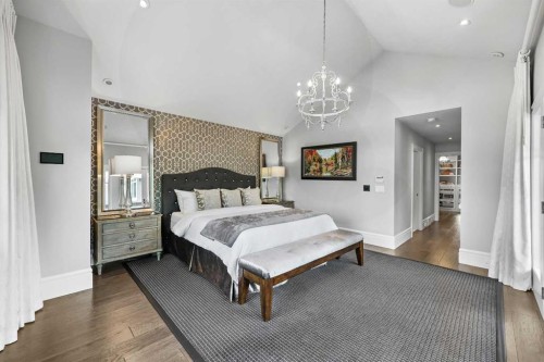 420 49 Avenue Sw, Calgary, AB - Indoor Photo Showing Bedroom