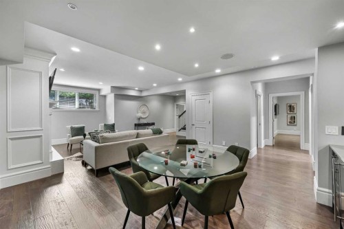 420 49 Avenue Sw, Calgary, AB - Indoor